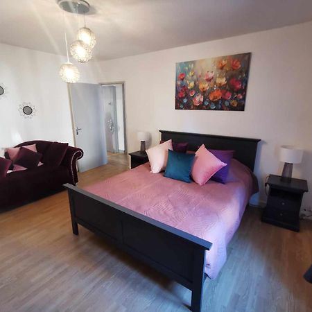 Bel Appartement De 1 A 7 Personnes Ambert Eksteriør bilde