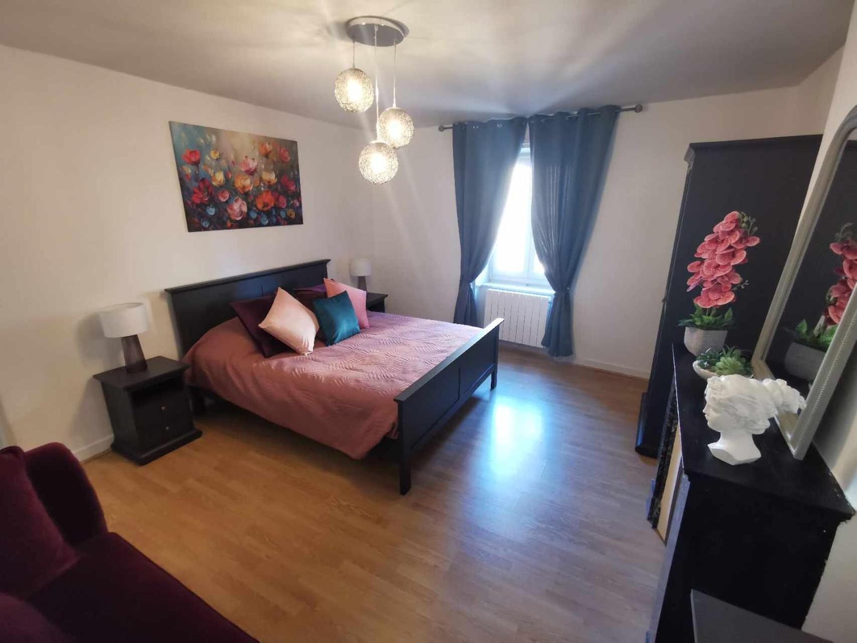 Bel Appartement De 1 A 7 Personnes Ambert Eksteriør bilde