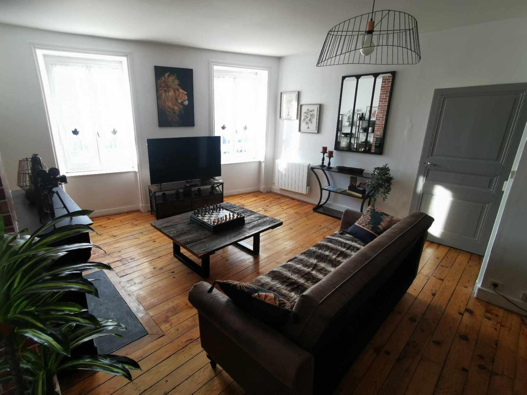 Bel Appartement De 1 A 7 Personnes Ambert Eksteriør bilde